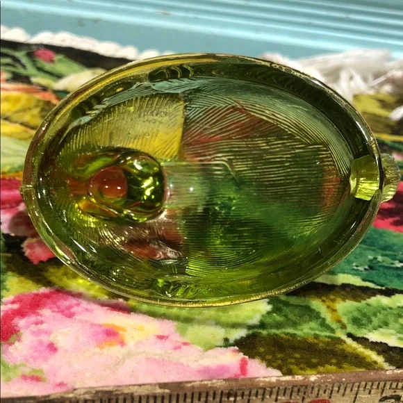 Vintage L. E. Smith Green Glass Rabbit Dish 🐰 - Picture 4 of 11